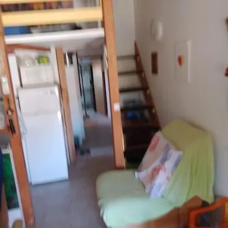With Balcony דירה *